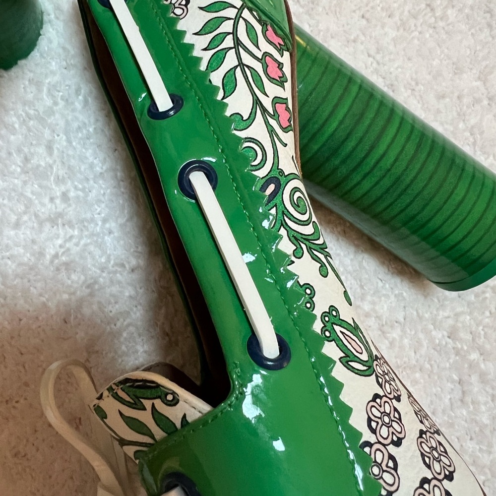 Tory Burch Green White Floral Block Heel Lace-Up Pumps - Picture 8 of 11